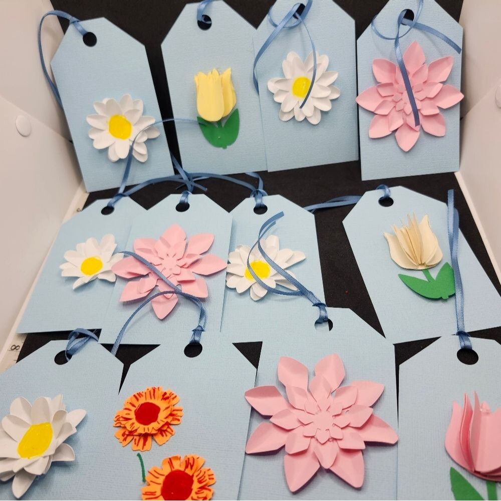 Hand Crafted 3-D Floral Colorful Gift Tags Thank You Cards Set of 12 - Picture 8 of 8